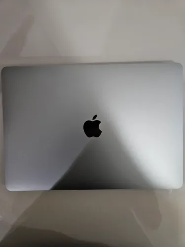 Macbook pro m1 2020 16gb ram 256gb ssd 97 ciclos