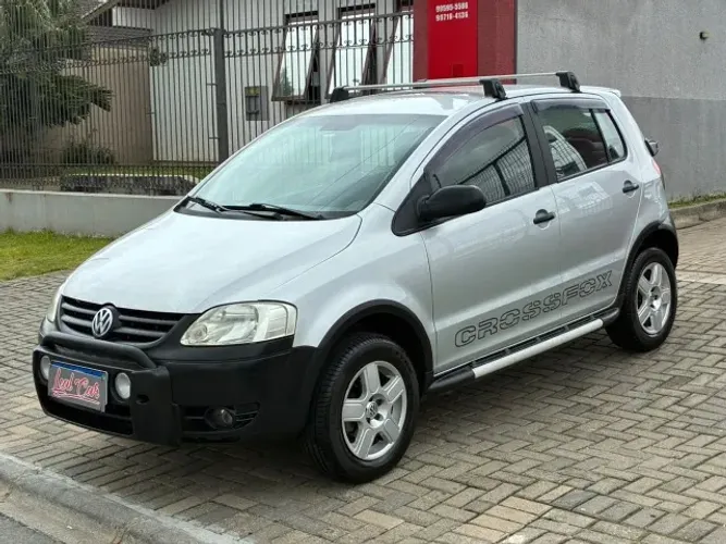 Volkswagen Crossfox 1.6 MI Total Flex 8V 5P 2006