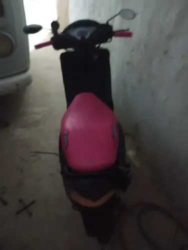 Vendo baratinho para quem quer uma oportunidade de ter uma motinho, aceito proposta mas na