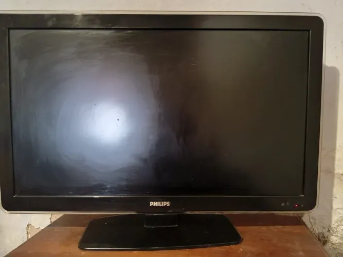 TV Philips 42" COM DEFEITO