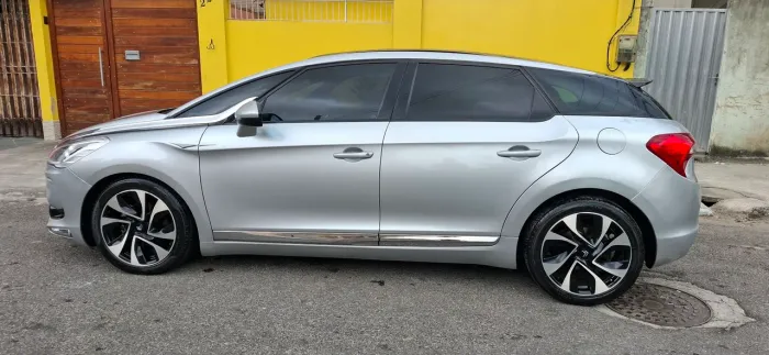 Citroen DS5 1.6 Turbo 16V 5P Aut. 2013