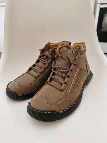 Bota masculina n41 NUNCA USADA couro