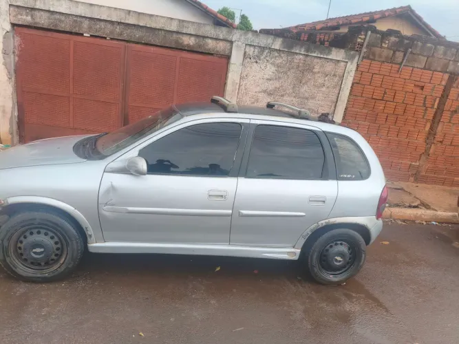 Chevrolet Corsa Super 1.0 MPFI / 2P E 4P 1996