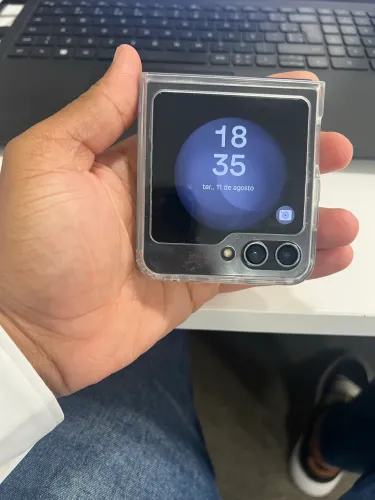 Samsung Zflip 5 246