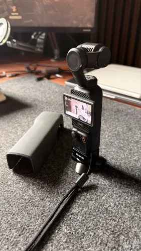 DJI Osmo Pocket 3 em estado de nova, completa e muito bem cuidada.