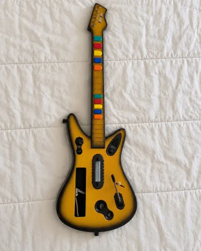 Guitarra Guitar Hero GameGear para Nintendo Wii