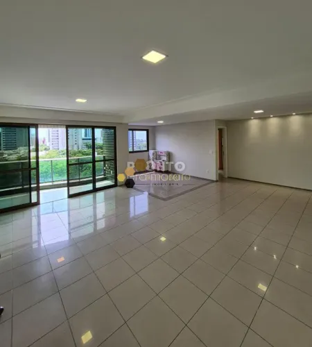 Apartamento com 152 m² de área privativa