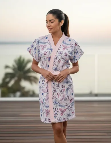Roupão de Banho Floral Confortável modelo curto  GG Lepper