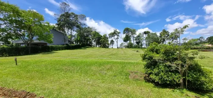 TERRENO EM RANCHO QUEIMADO