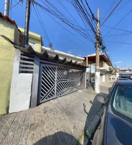 Sobrado para venda possui 204 metros quadrados com 2 quartos em Bela Vista - Osasco - SP