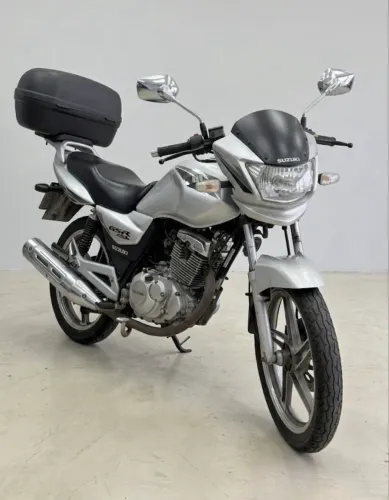 Suzuki GSR 125 - Pronta para rodar / Excelente para o dia a dia
