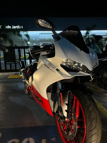 Ducati Panigale 959 - Superbike pura com DNA de MotoGp