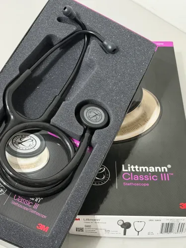 Estetoscópio Littmann Classic III, Black Edition - NOVO + Estojo Premium NOVO