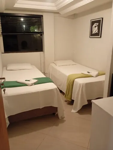 BUSCANDO POR QUARTOS?