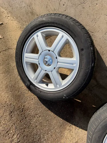 Roda 15 pimentinha original peneu 195 55 15