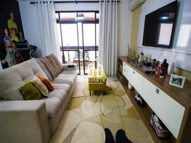 Lindo apartamento na Ponta da Praia, 155m2, 3 quartos, 1 suíte, dependência, academia, sal