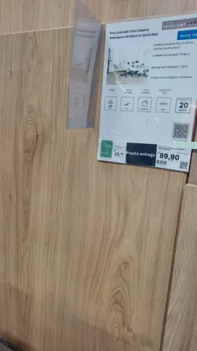 Piso laminado 25 MTS mais sobras