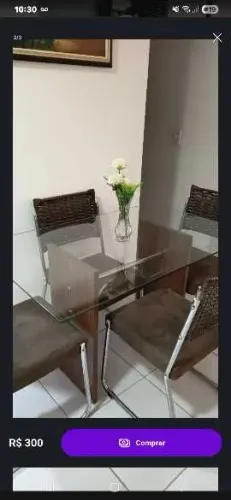 Mesa de jantar com tampa de vidro