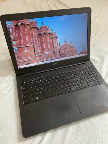 Notebook Dell i5 Memória 8GB vídeo Radeon 2GB SSD 256GB