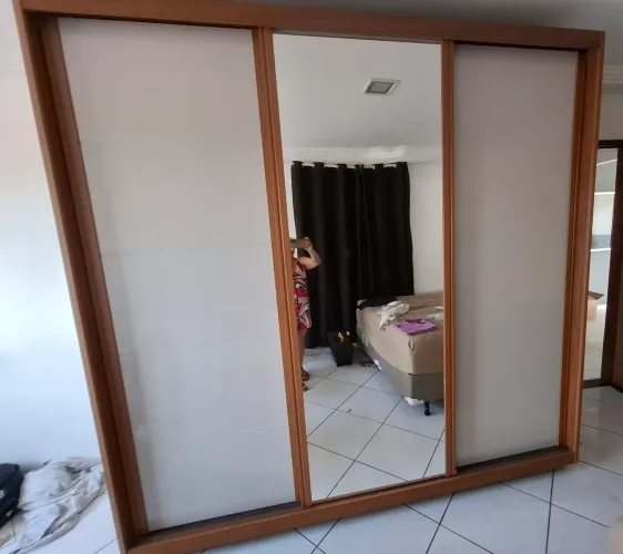 Armário e produtos Semi novos