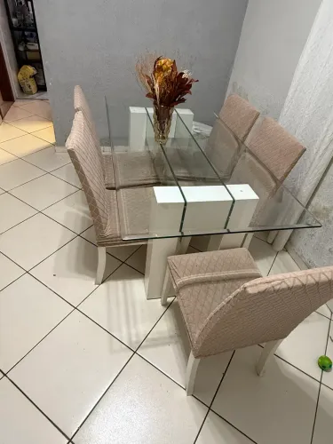 Mesa de vidro 6 cadeiras