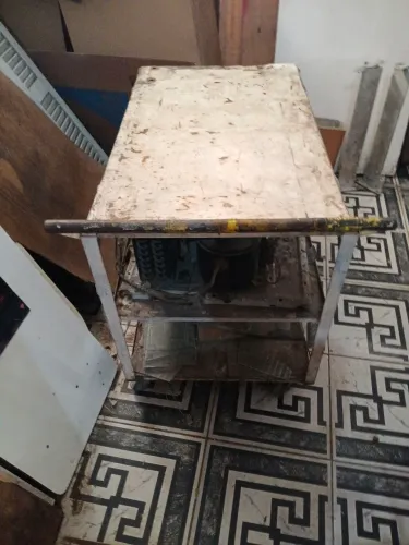 Carrinho de carga/ zorra de ferro 1,06 pra 65cm