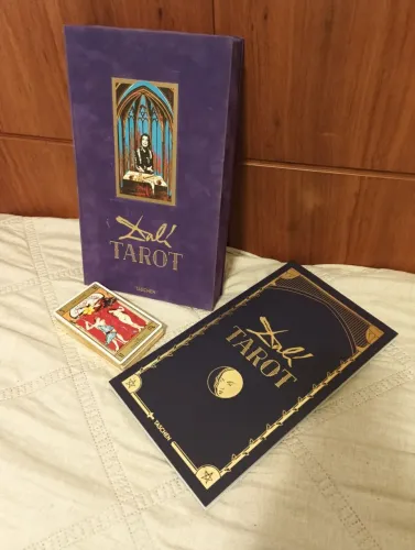 Dali Tarot