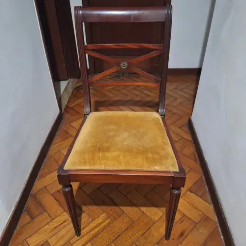 Cadeira Estilo Inglês em Jacarandá