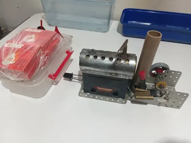 Motor a Vapor Meccano Made in England com Combustível Esbit mande in Germany