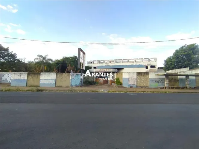 Oportunidade no Bairro Saraiva Terreno com 250m²
