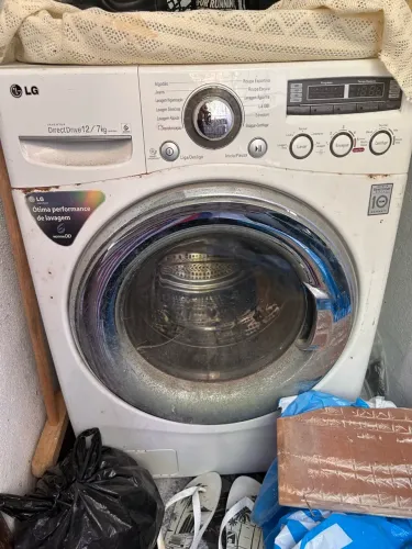 Lava e Seca LG Direct Drive de 12
