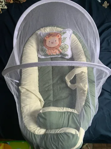 Ninho redutor para bebê do Safari