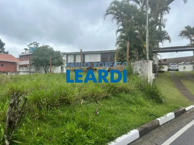 CASA EM CONDOMÍNIO - CONDOMÍNIO ARUJAZINHO 4 - SP