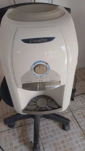 VENDO UM GELAGUA ESMALTEC
