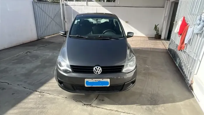 Volkswagen Fox 1.0 MI Total Flex 8V 5P 2014