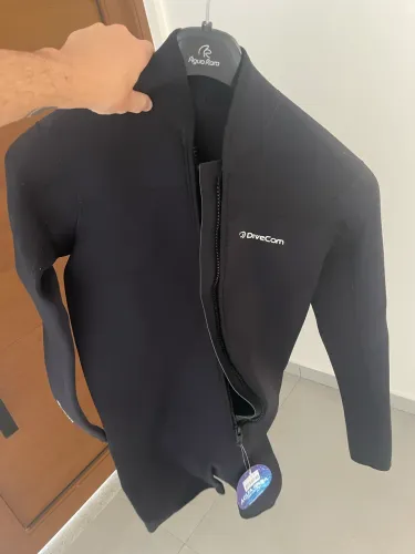 ROUPA DE MERGULHO