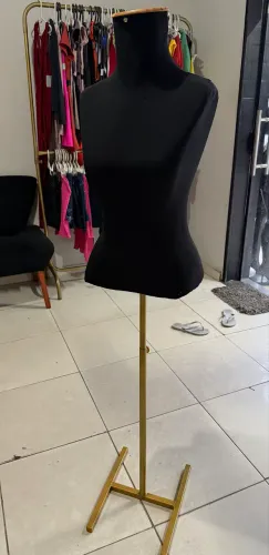 Manequim feminino