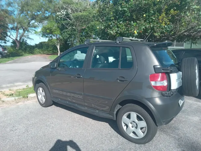 Volkswagen Crossfox 1.6 MI Total Flex 8V 5P 2009