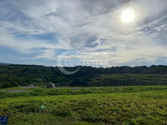 Lote de 300 m² à Venda - Jardins Bolonha, Senador Canedo / GO