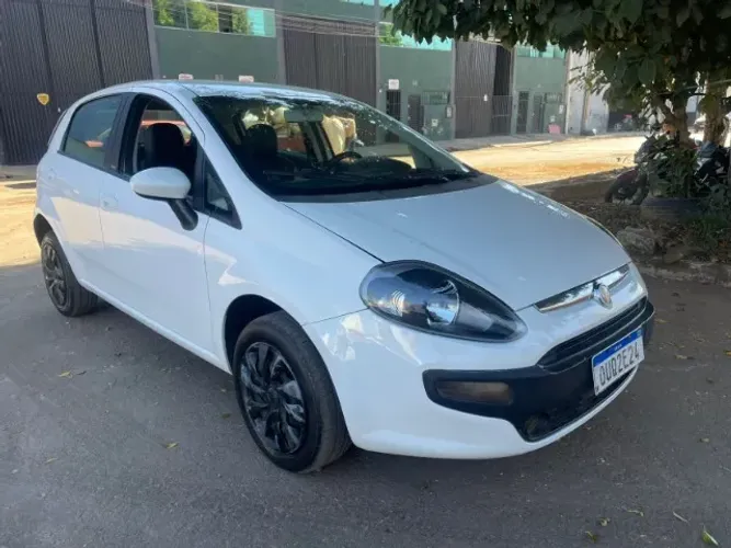 Fiat Punto Attractive 1.4 Fire Flex 8V 5P 2014