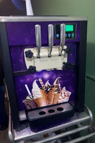 Máquina de Sorvete Expresso 3 Bicos - 220V