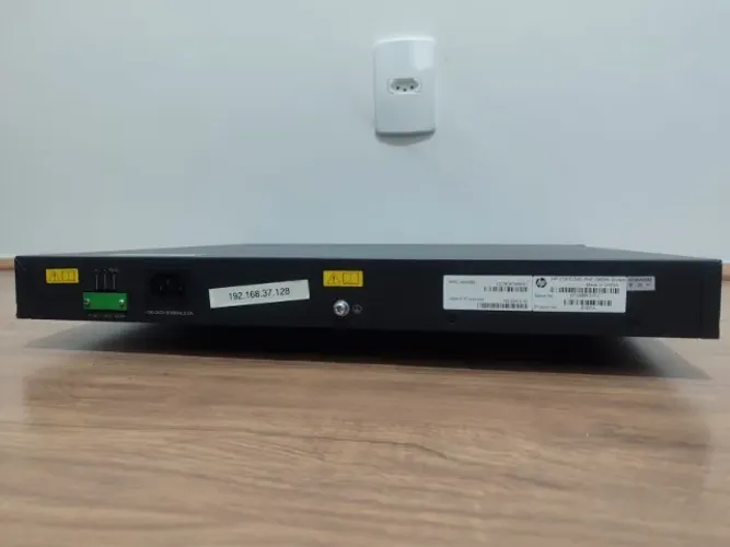 Switch HP V1910-48G je007a