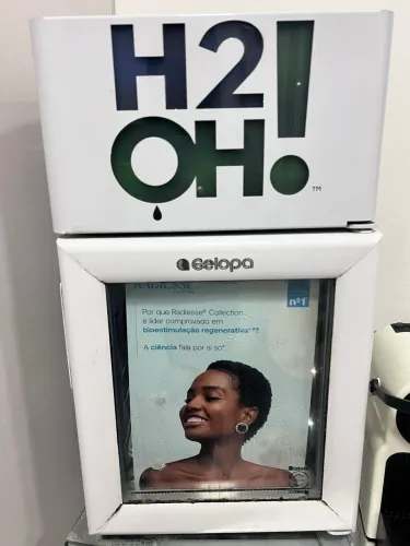 Geladeira mine GELOPA H2OH!