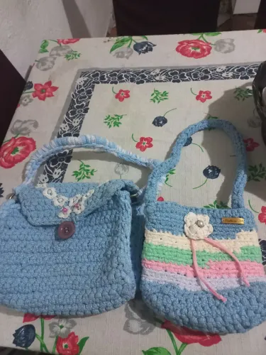Bolsa de crochê fio de malha 