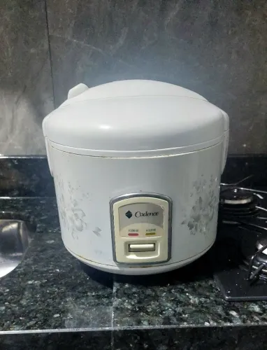 Panela de arroz 8 xícaras Funcionando perfeitamente