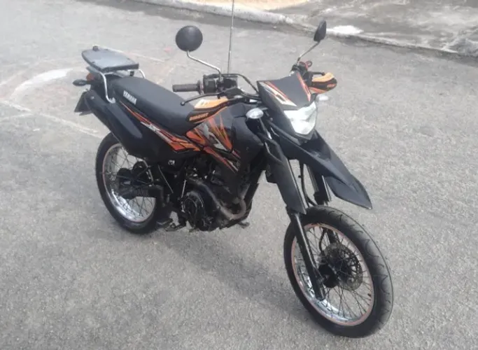 VENDE-SE - Yamaha XTZ Motard 2016 - ACEITO TROCA (Veiculo de meu interesse)