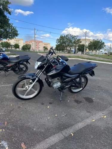 Factor 2022 125i IPVA 26 na mão so transferir 11.000 único dono chave reserva manual