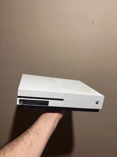 Xbox one s 1Tb