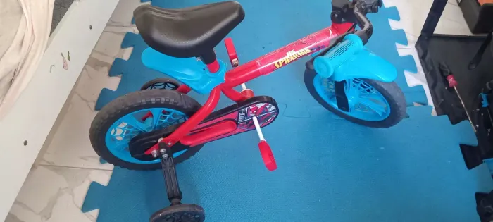 Bicicleta infantil Homem Aranha aro 12