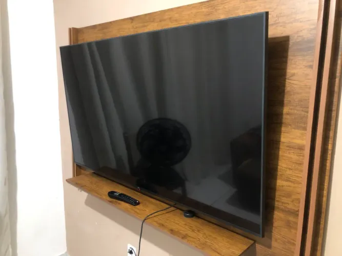 Vendo TV smart LG 60 polegadas em perfeito estado